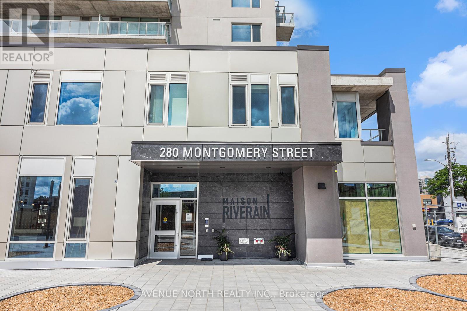505 - 280 Montgomery Street, Ottawa, Ontario  K1L 0B9 - Photo 2 - X12336486
