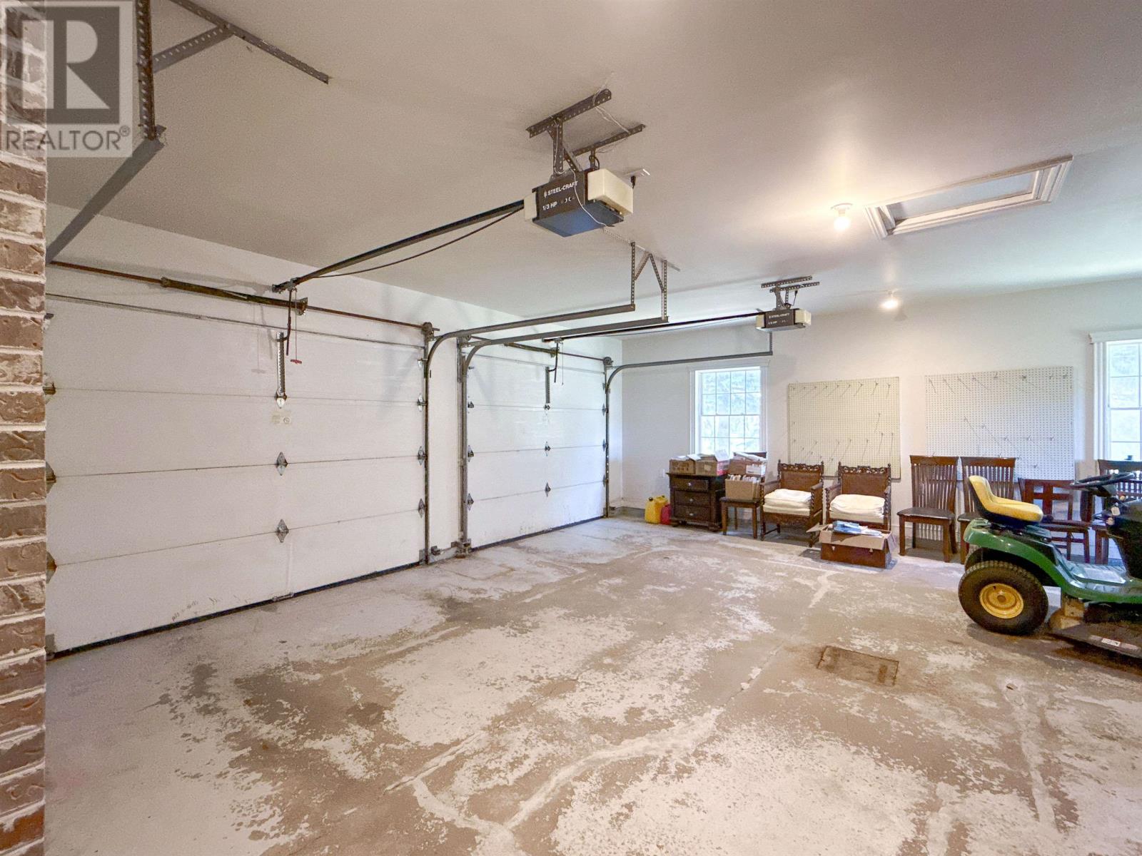 14 Royalty Road, Charlottetown, Prince Edward Island  C1E 1T8 - Photo 39 - 202520218