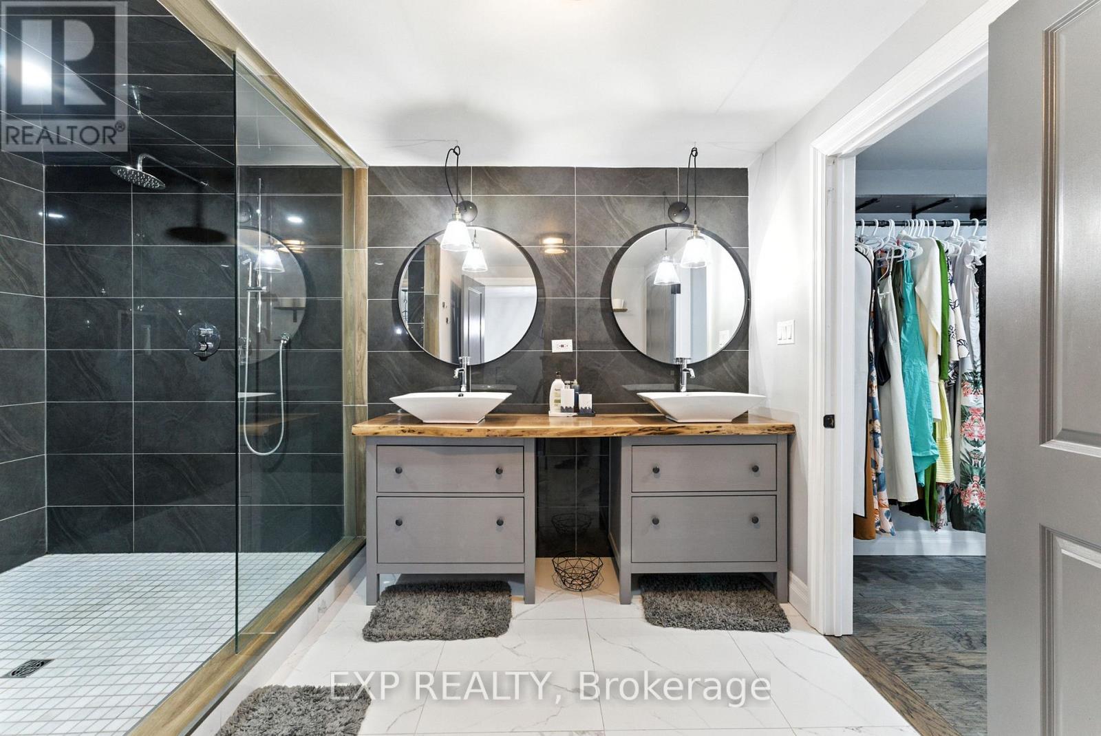 65 Sunvale Place, Hamilton, Ontario  L8E 4Z6 - Photo 33 - X12333836