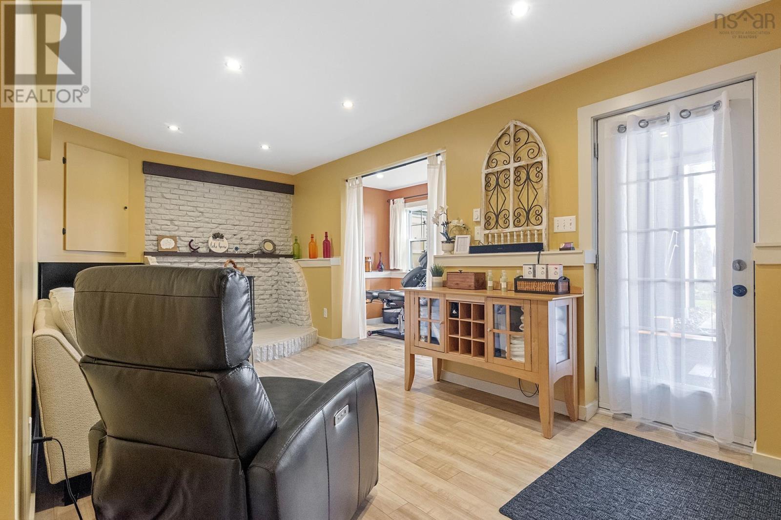 63 Pentz Lake Drive, Mount Uniacke, Nova Scotia  B0N 1Z0 - Photo 28 - 202518682