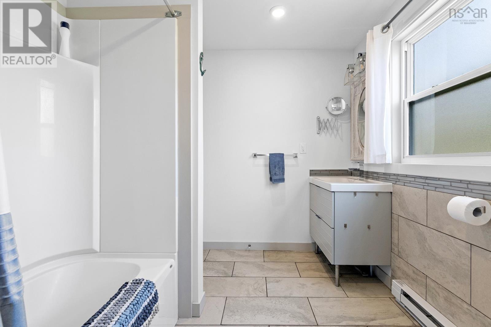 63 Pentz Lake Drive, Mount Uniacke, Nova Scotia  B0N 1Z0 - Photo 23 - 202518682