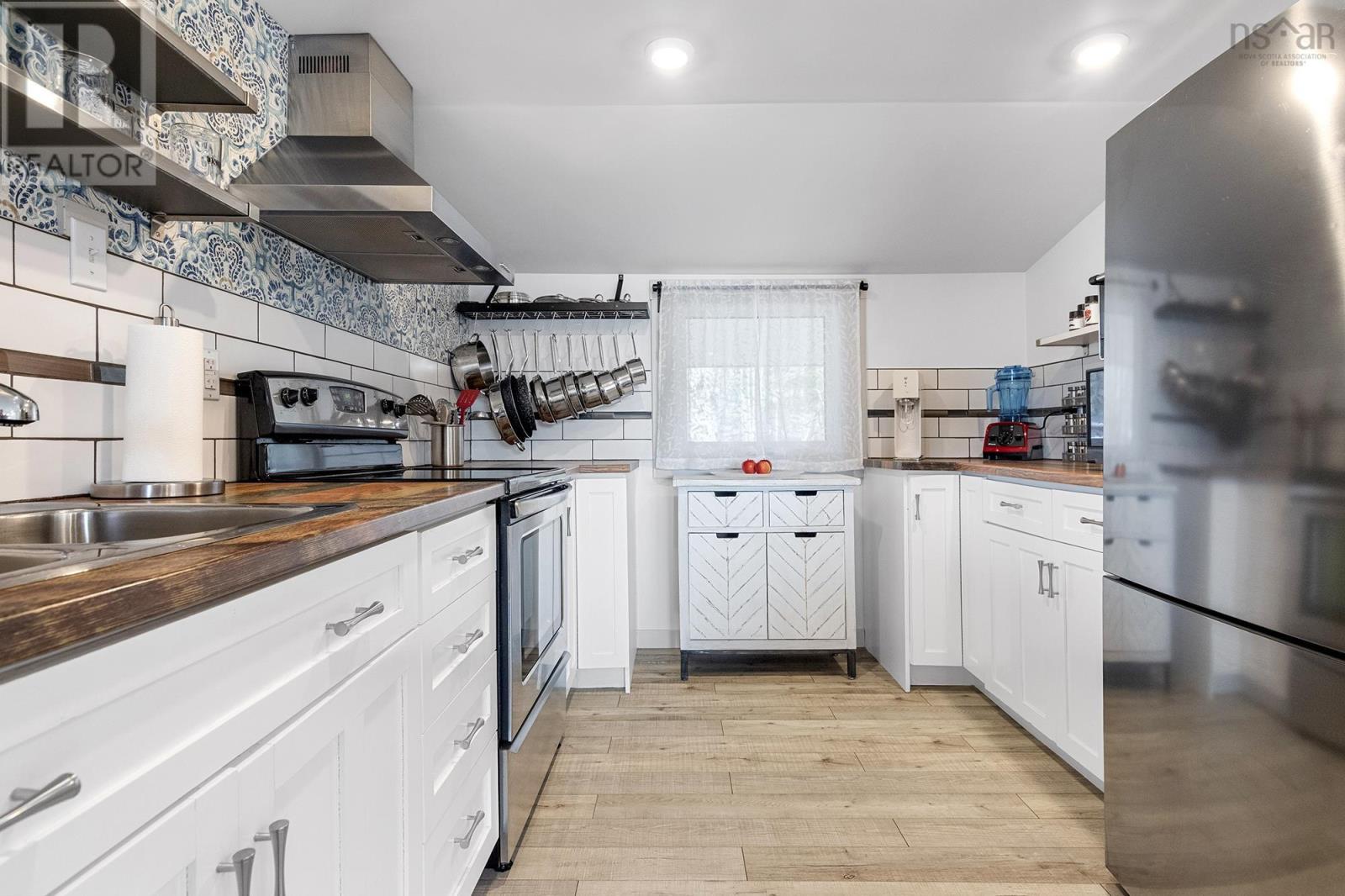 63 Pentz Lake Drive, Mount Uniacke, Nova Scotia  B0N 1Z0 - Photo 7 - 202518682