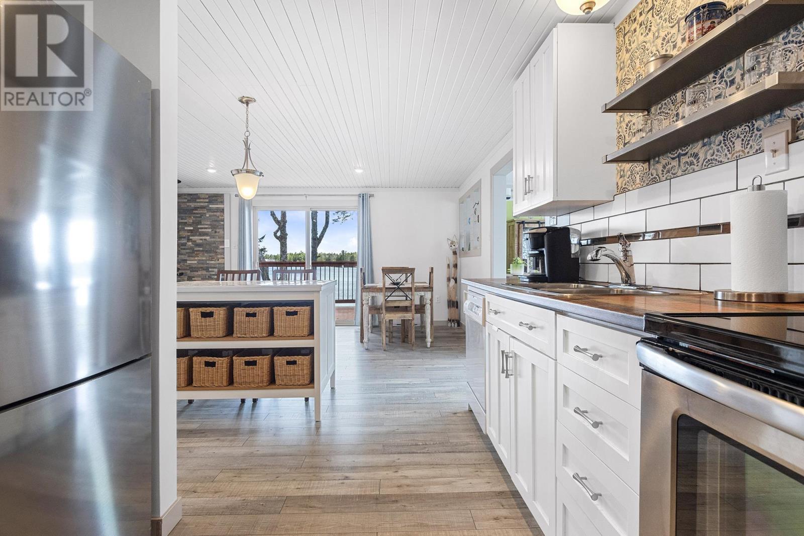 63 Pentz Lake Drive, Mount Uniacke, Nova Scotia  B0N 1Z0 - Photo 8 - 202518682