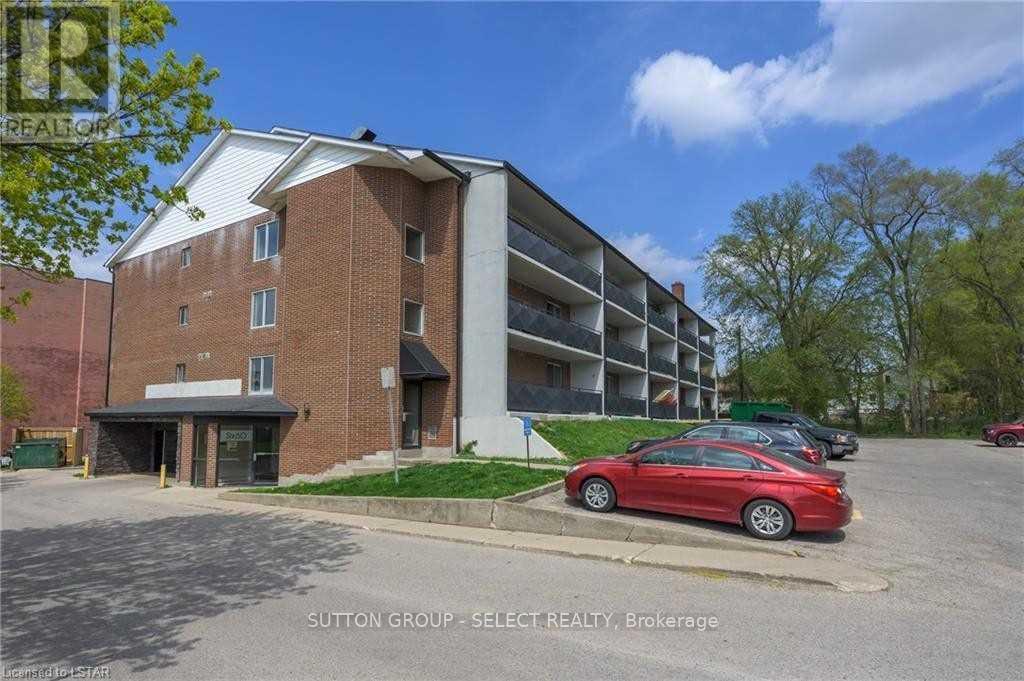 660 Cheapside Street, London East, Ontario  N5Y 3Y2 - Photo 1 - X12285030