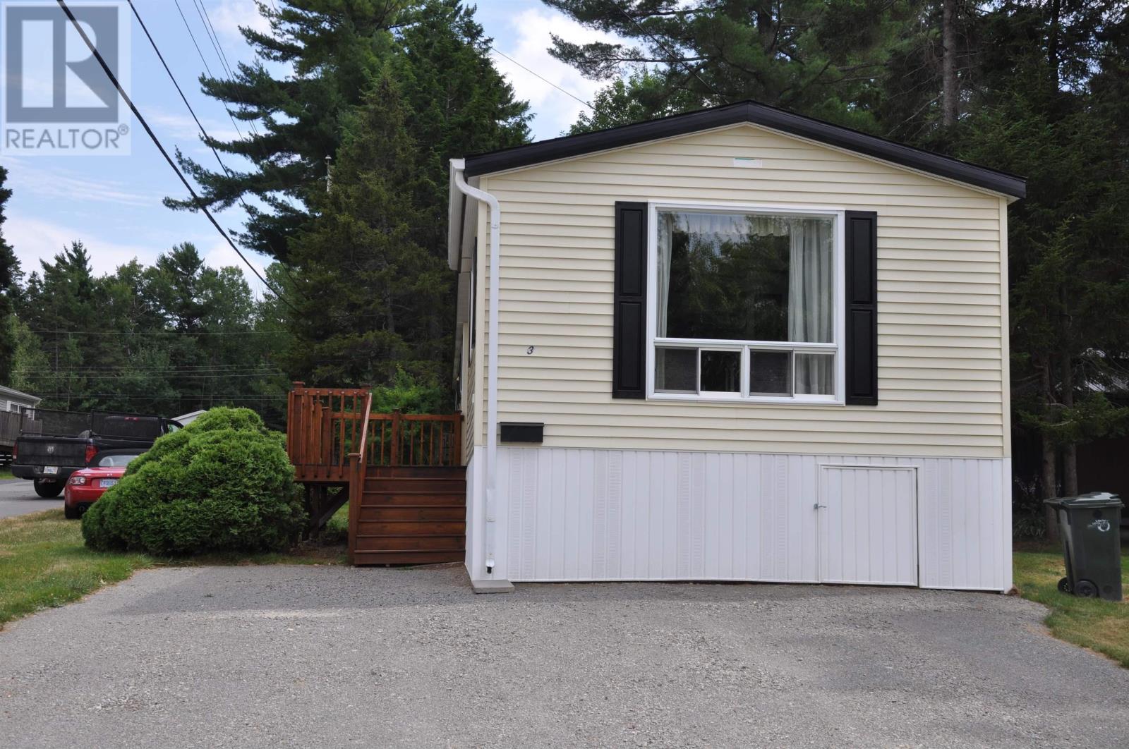 3 Patricia Drive, New Minas, Nova Scotia  B4N 5L3 - Photo 2 - 202518921