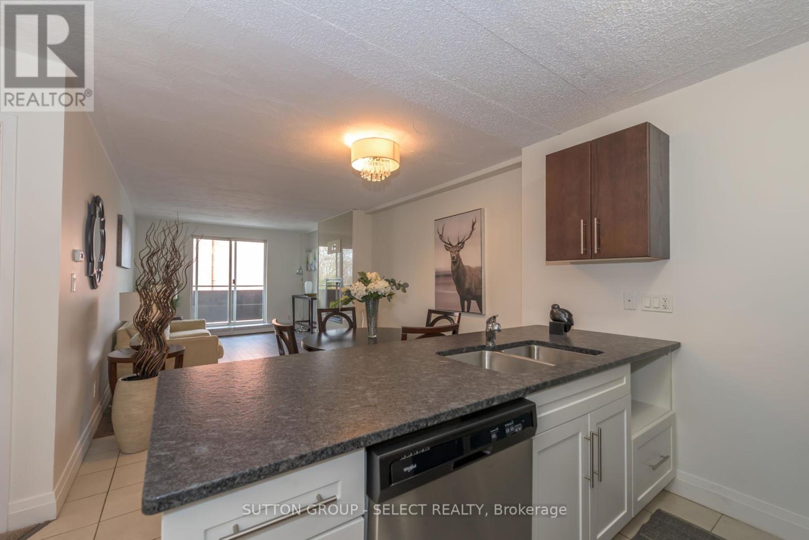 660 Cheapside Street, London East, Ontario  N5Y 3Y2 - Photo 14 - X12285030
