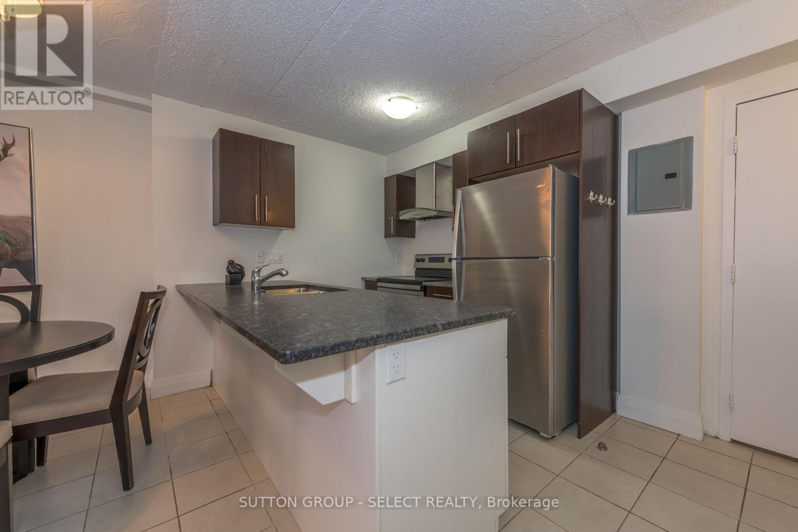 660 Cheapside Street, London East, Ontario  N5Y 3Y2 - Photo 16 - X12285030