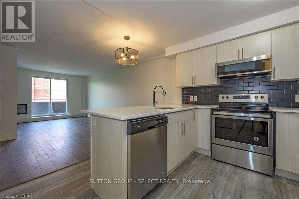 660 Cheapside Street, London East, Ontario  N5Y 3Y2 - Photo 35 - X12285030