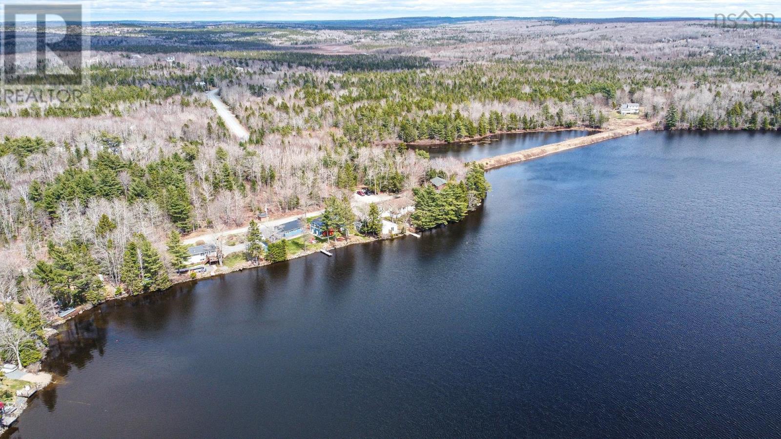 63 Pentz Lake Drive, Mount Uniacke, Nova Scotia  B0N 1Z0 - Photo 44 - 202518682