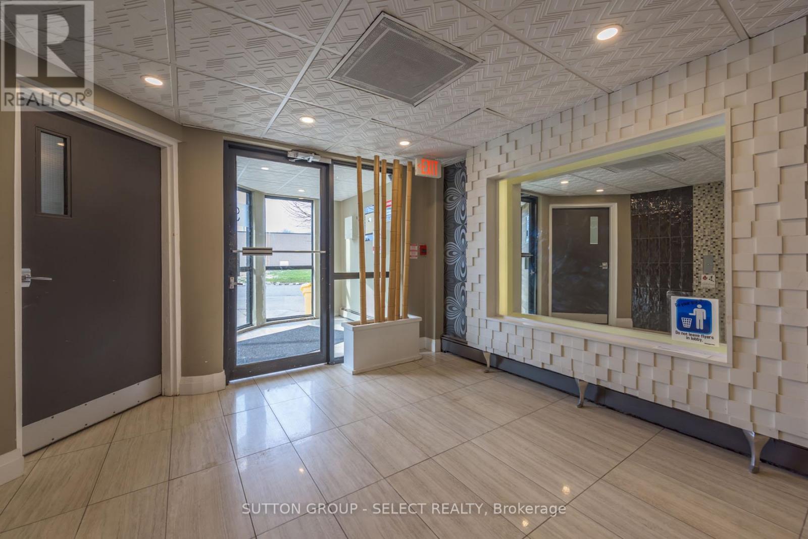 660 Cheapside Street, London East, Ontario  N5Y 3Y2 - Photo 4 - X12285030
