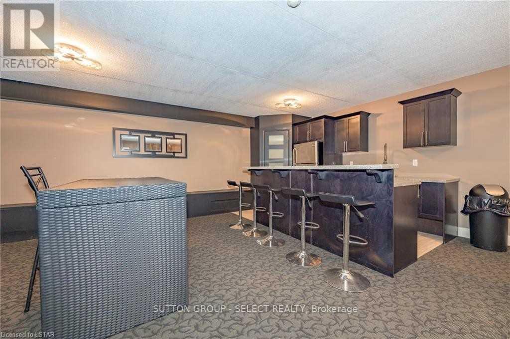 660 Cheapside Street, London East, Ontario  N5Y 3Y2 - Photo 8 - X12285030