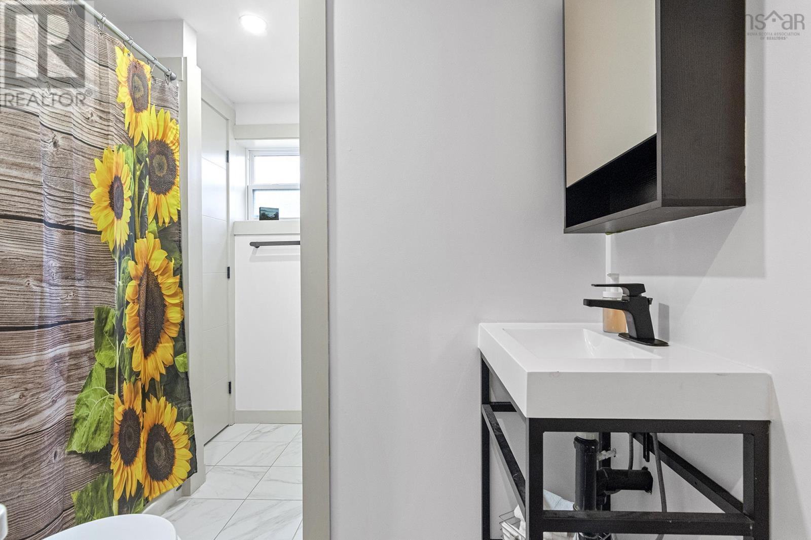 63 Pentz Lake Drive, Mount Uniacke, Nova Scotia  B0N 1Z0 - Photo 29 - 202518682