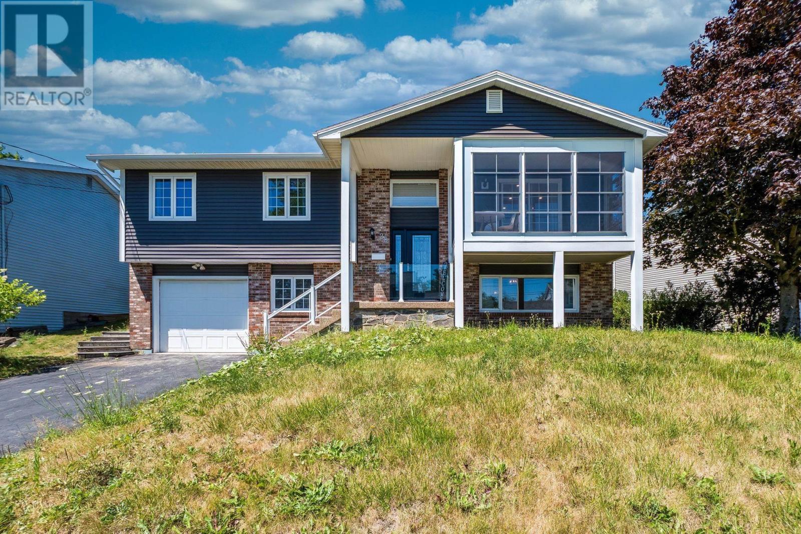 28 Horizon Road, Bedford, Nova Scotia  B4A 3N1 - Photo 1 - 202520029