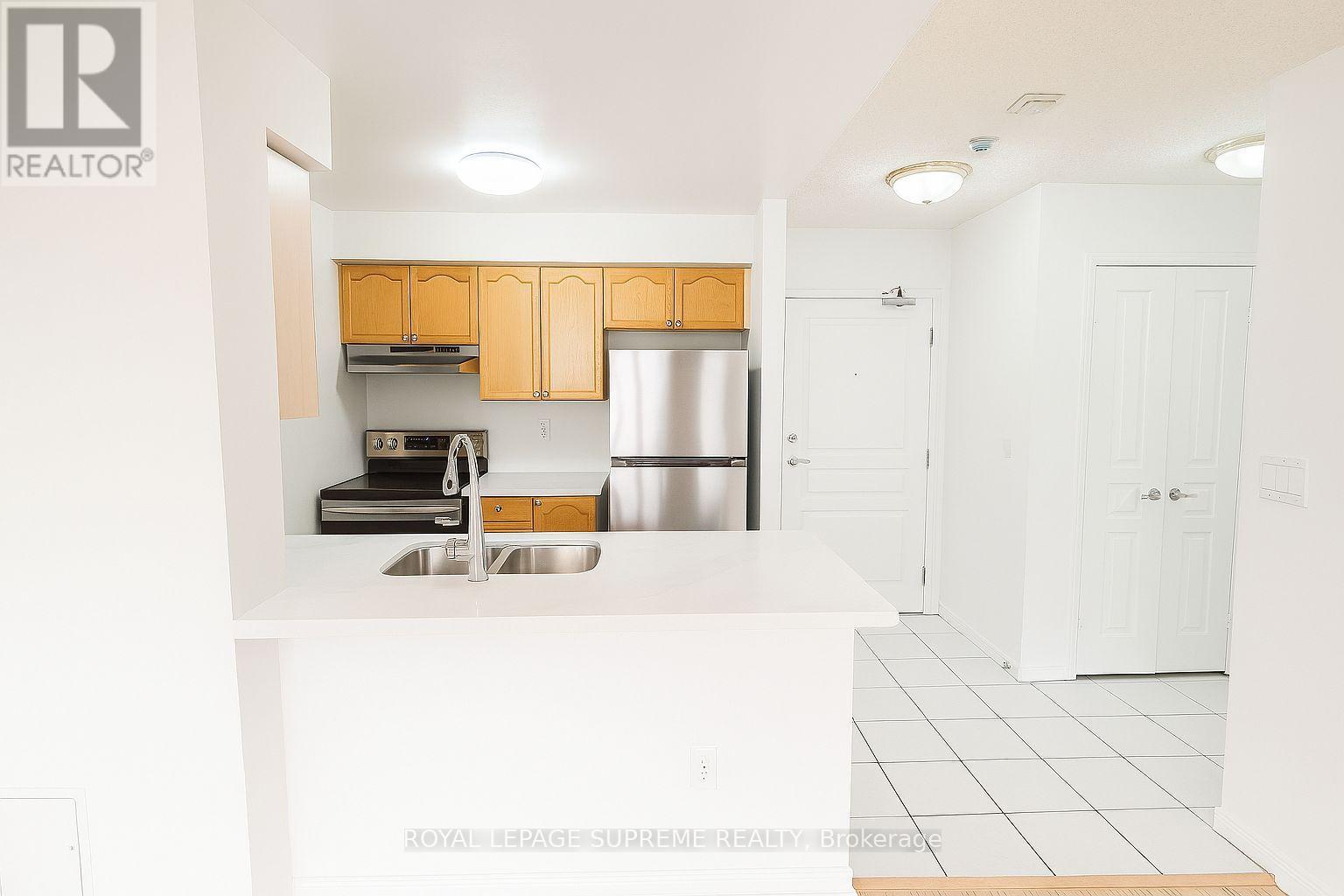 708 - 300 Ray Lawson Boulevard, Brampton, Ontario  L6Y 5H5 - Photo 12 - W12286080