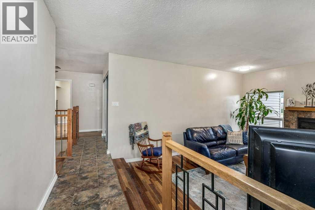 Property at 139 Laval Boulevard W image 4