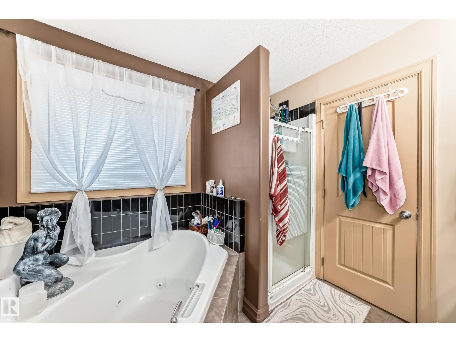 1913 33b Av Nw, Edmonton, Alberta  T6T 0H4 - Photo 42 - E4452352