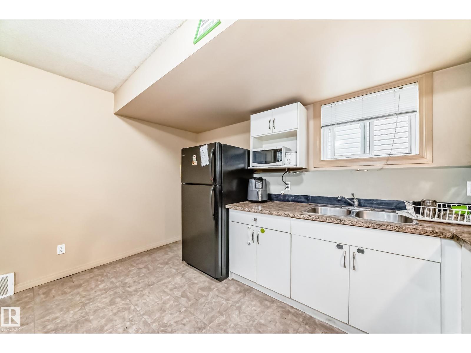 1913 33b Av Nw, Edmonton, Alberta  T6T 0H4 - Photo 50 - E4452352