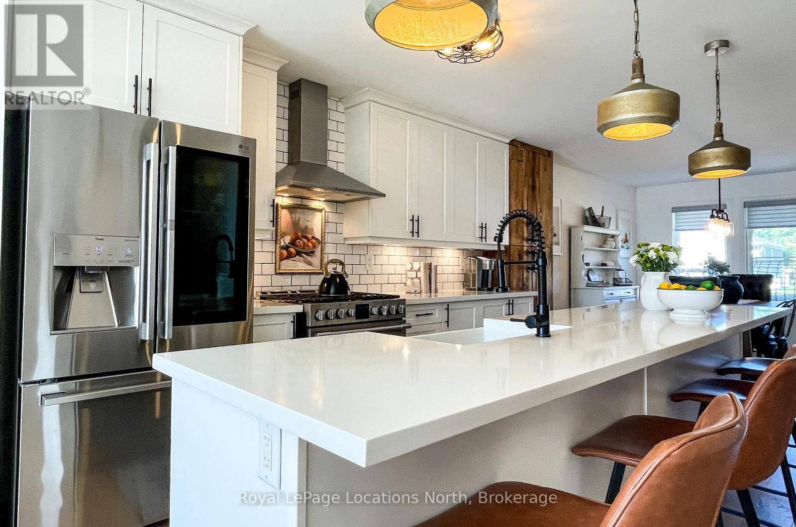 73 Marilyn Avenue S, Wasaga Beach, Ontario  L9Z 2Y1 - Photo 10 - S12328193