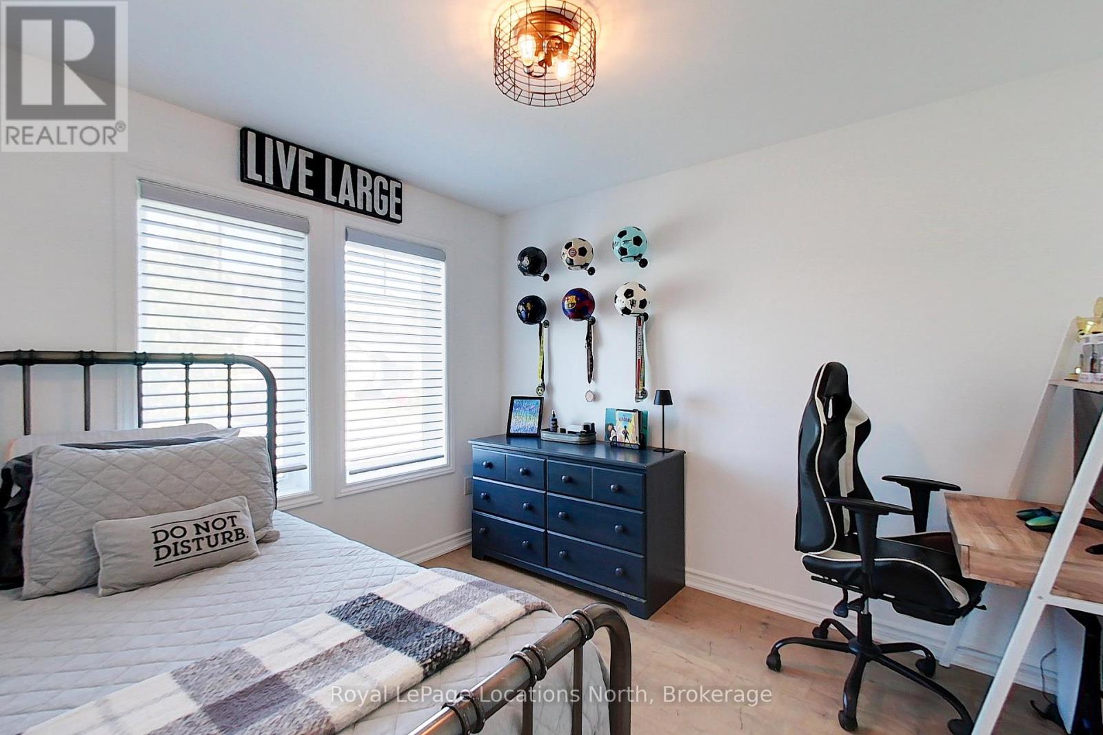 73 Marilyn Avenue S, Wasaga Beach, Ontario  L9Z 2Y1 - Photo 24 - S12328193