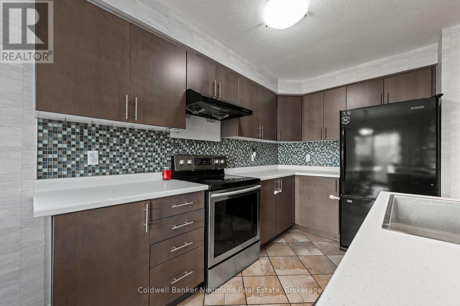 40 Laughland Lane, Guelph, Ontario  N1L 0C9 - Photo 12 - X12330439
