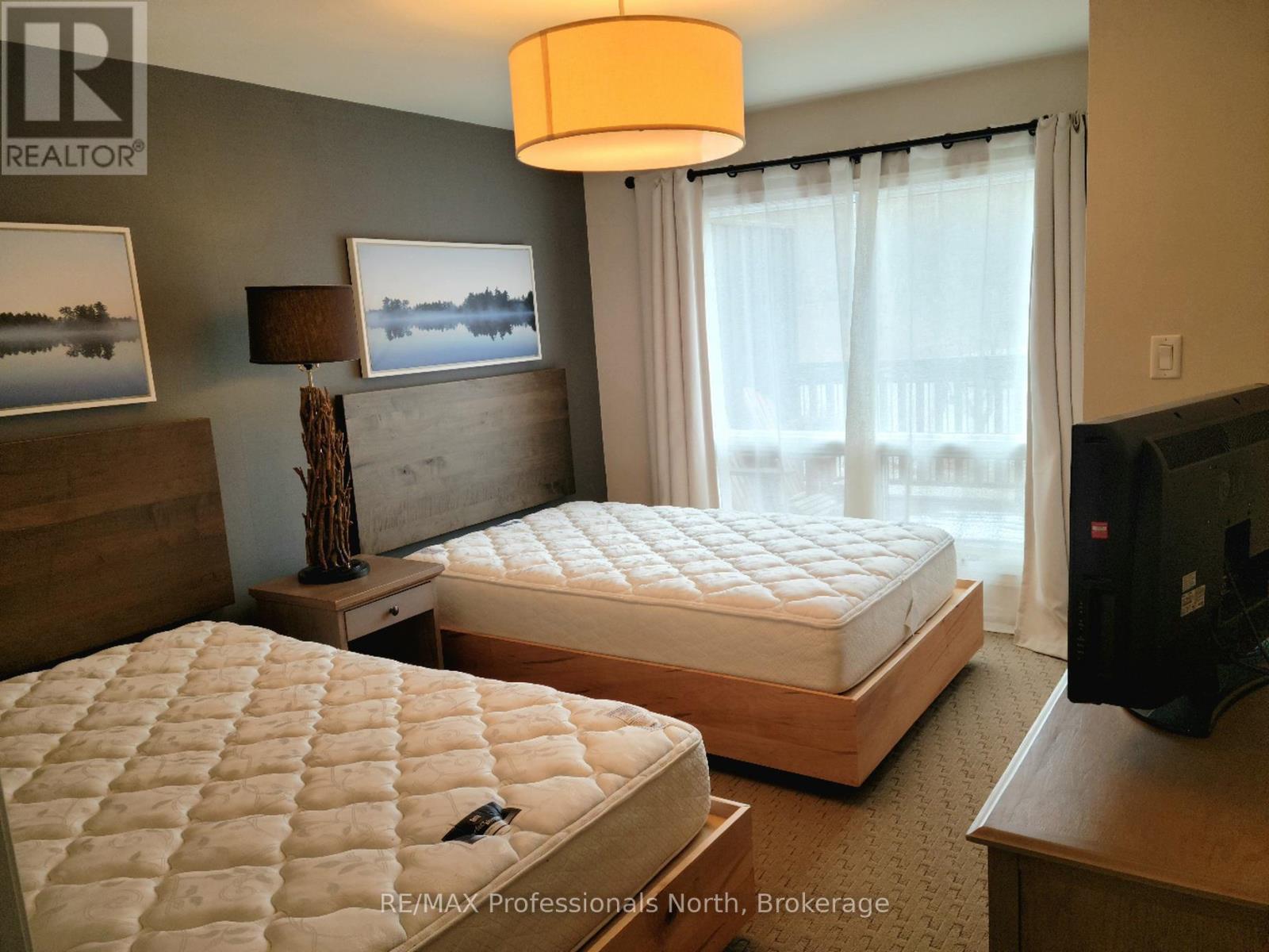 Property at 55-301 - 1235 DEERHURST DRIVE image 5