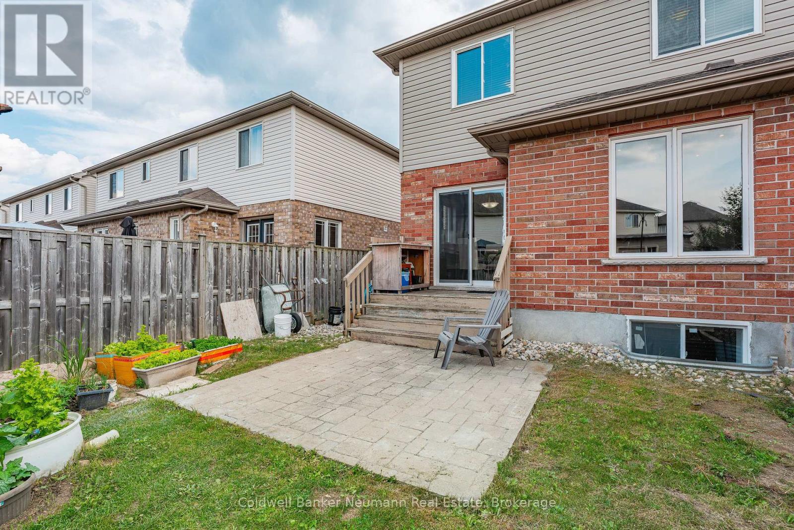 40 Laughland Lane, Guelph, Ontario  N1L 0C9 - Photo 33 - X12330439