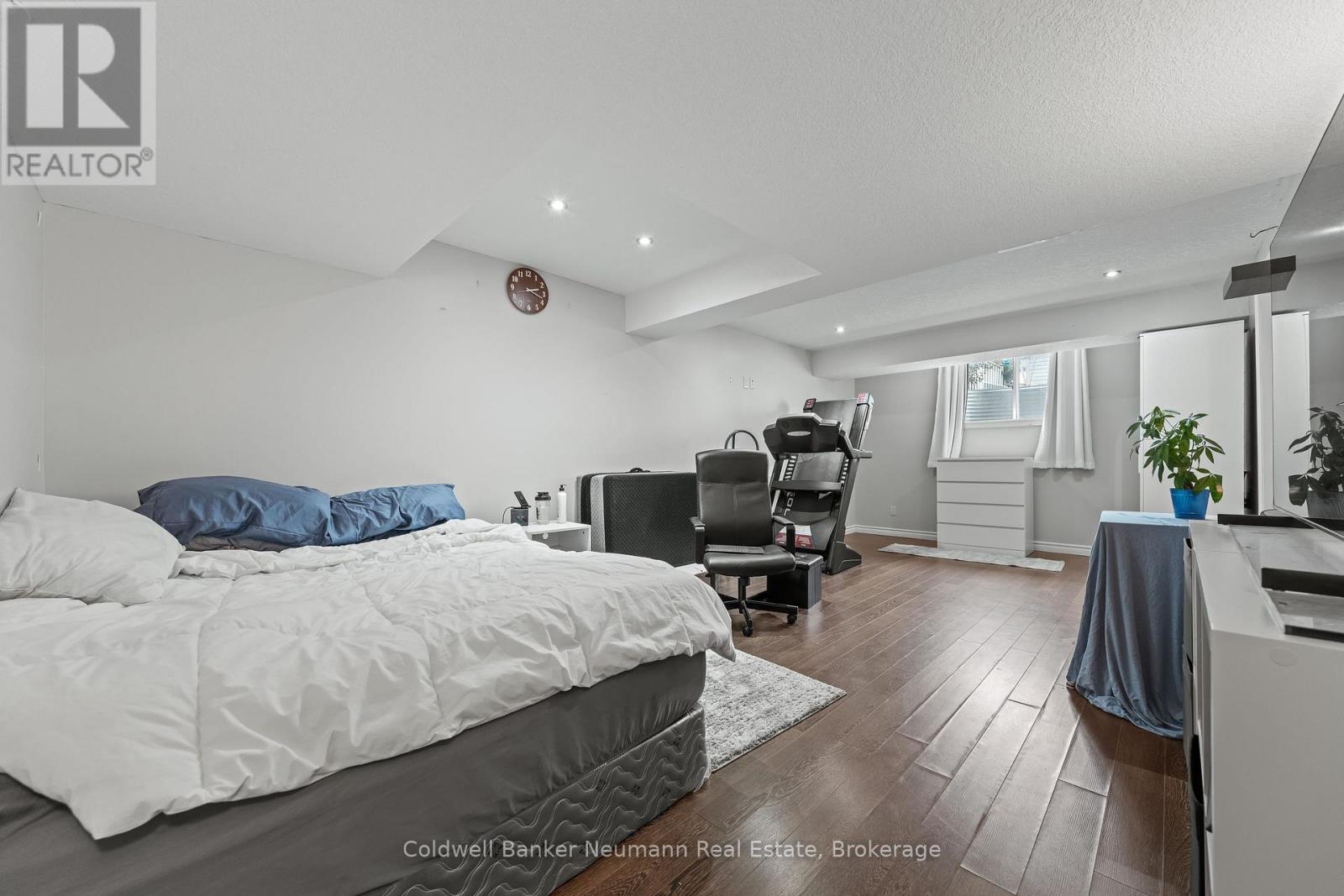 40 Laughland Lane, Guelph, Ontario  N1L 0C9 - Photo 28 - X12330439