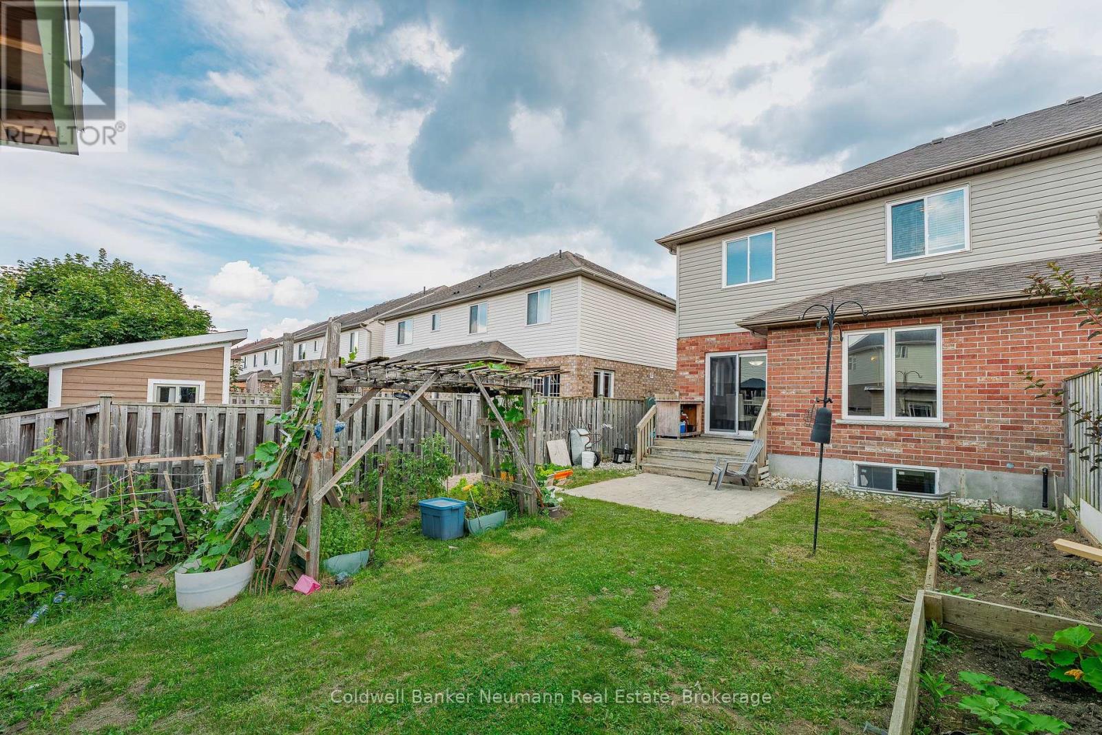 40 Laughland Lane, Guelph, Ontario  N1L 0C9 - Photo 37 - X12330439