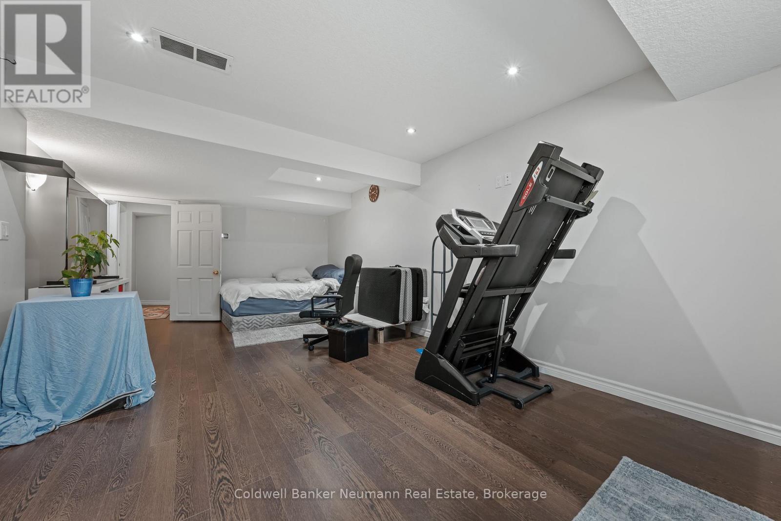 40 Laughland Lane, Guelph, Ontario  N1L 0C9 - Photo 29 - X12330439