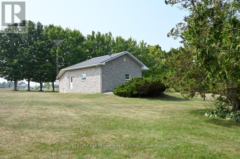 539 Shannon Road, Prince Edward County, Ontario  K0K 2T0 - Photo 4 - X12336564