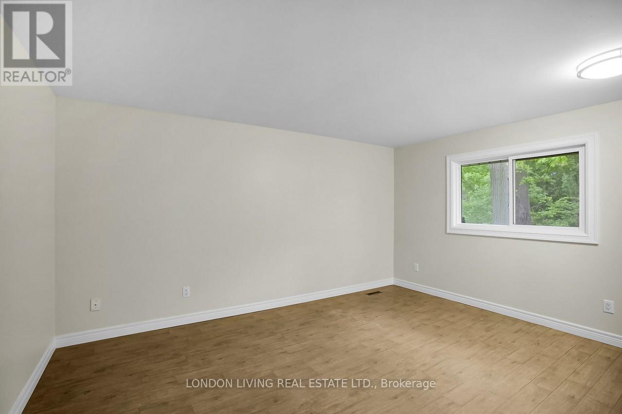 87 Essex Street, London North, Ontario  N6G 1B4 - Photo 7 - X12336621