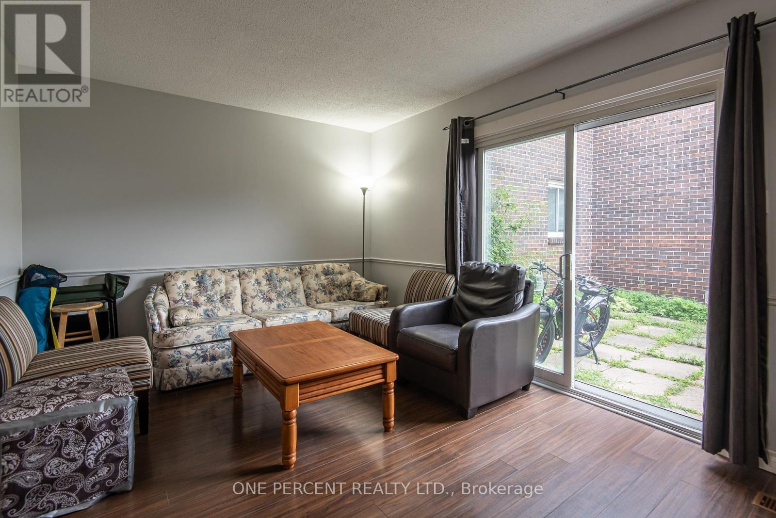 Property at 230 - 31 GREENGATE ROAD image 4
