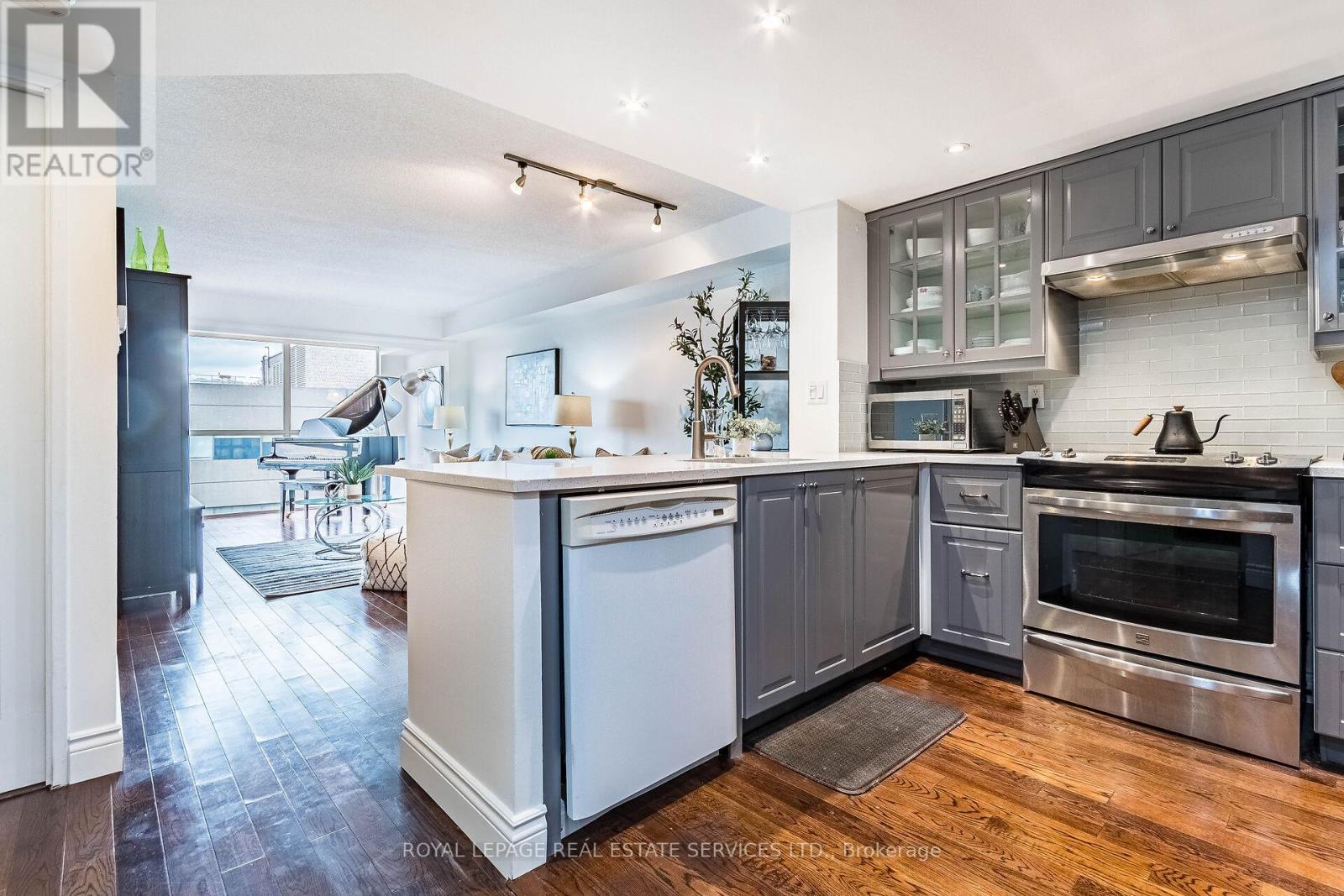 1614 - 705 King Street W, Toronto, Ontario M5V 2W8 - Photo 6 - C12336479