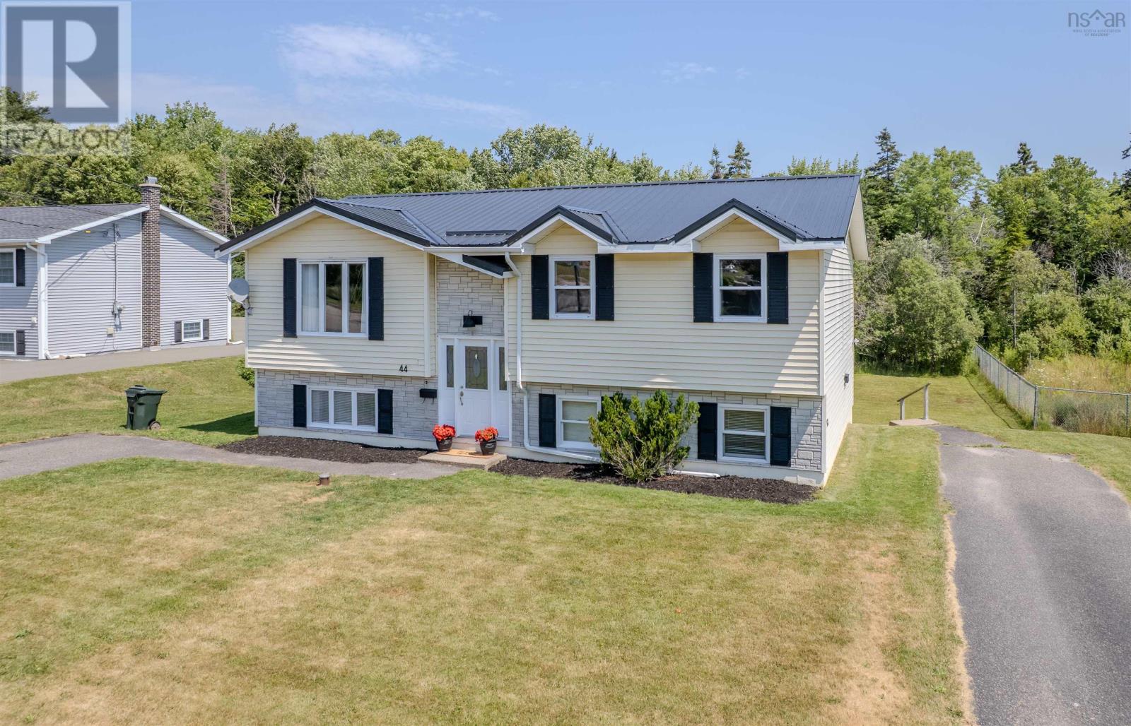 42-44 Daley Drive, Coxheath, Nova Scotia  B1R 2J4 - Photo 38 - 202519161