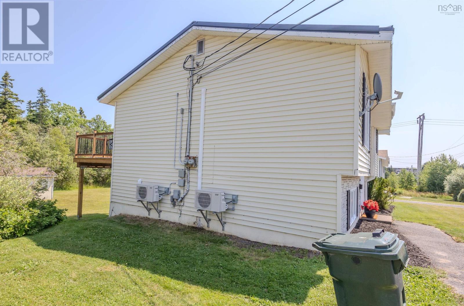 42-44 Daley Drive, Coxheath, Nova Scotia  B1R 2J4 - Photo 4 - 202519161