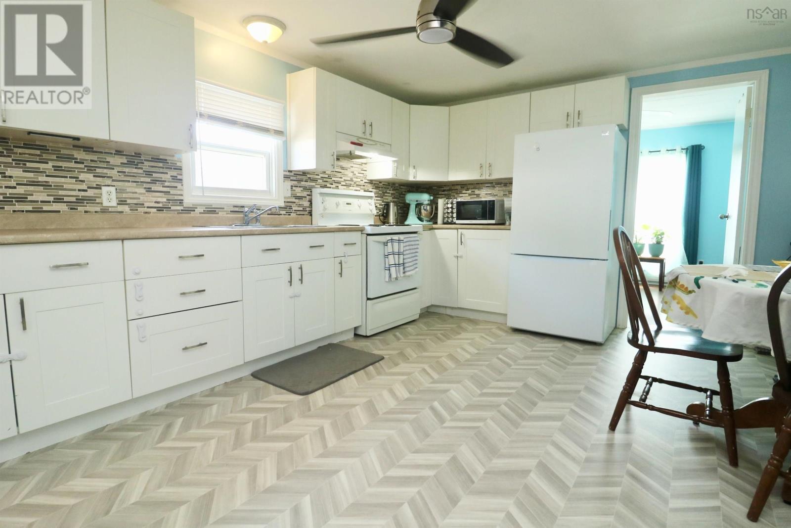 257 Parklane Drive, Lower Sackville, Nova Scotia  B4C 2X2 - Photo 12 - 202519502