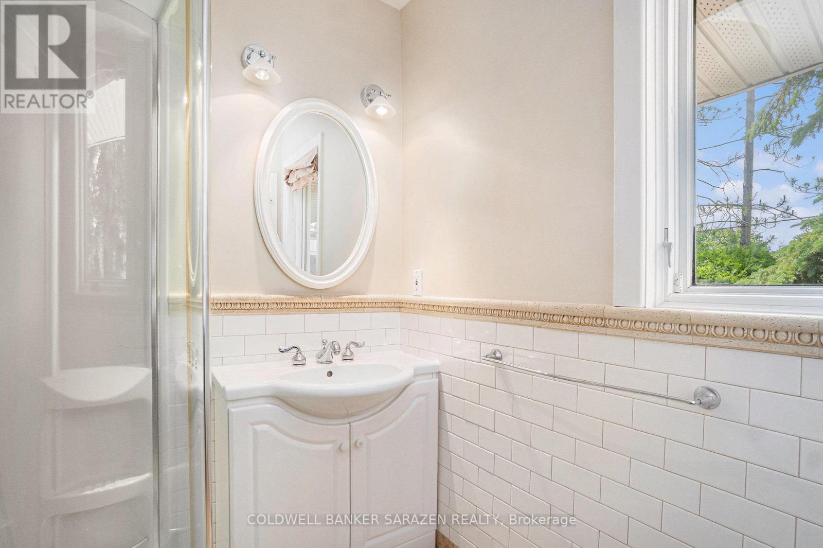 2009 Killarney Drive, Ottawa, Ontario  K2A 1P9 - Photo 30 - X12336626