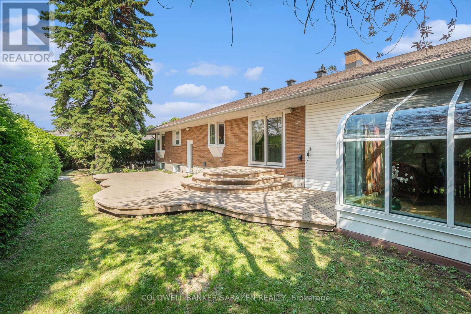 2009 Killarney Drive, Ottawa, Ontario  K2A 1P9 - Photo 31 - X12336626