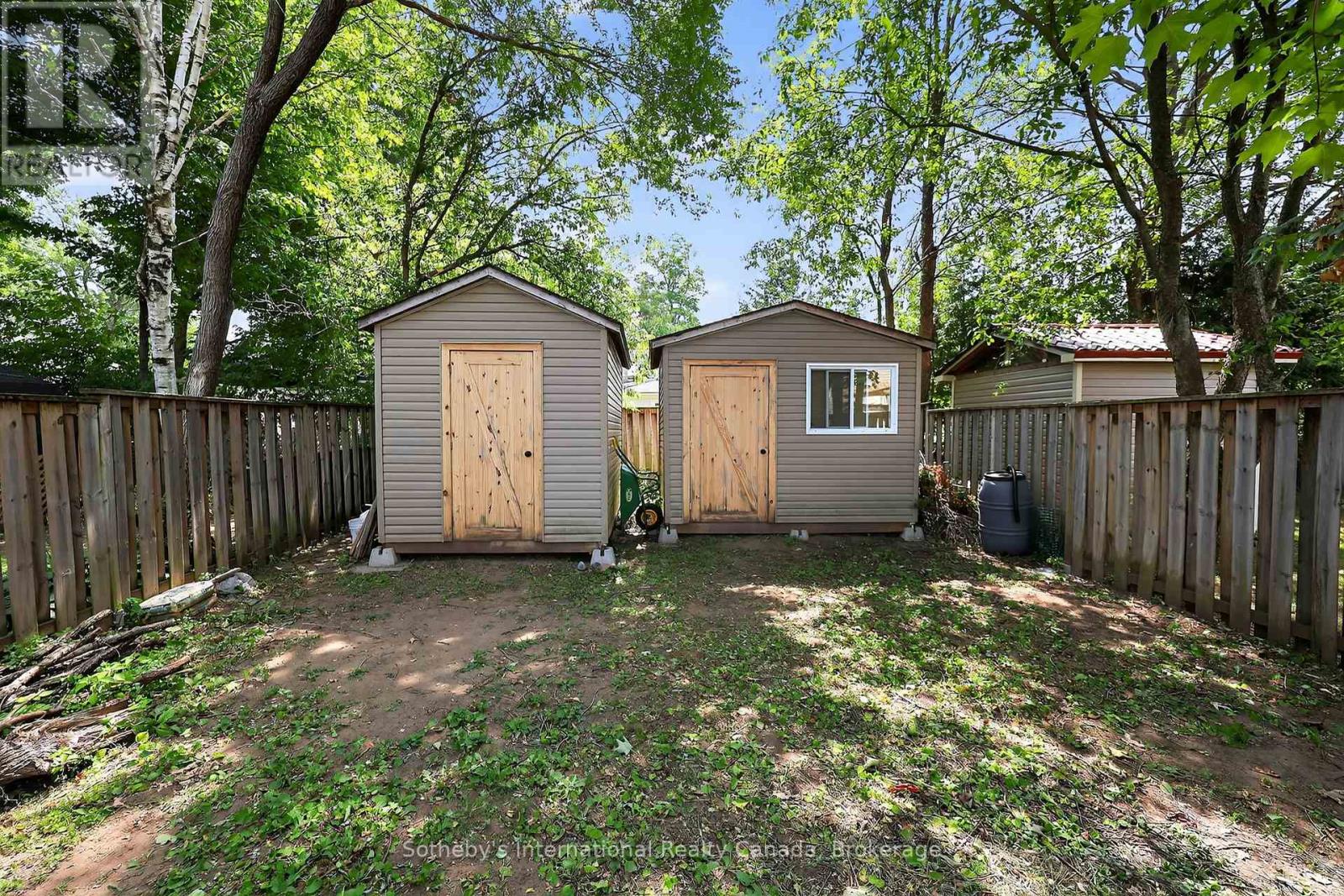 135 Fraser Street, Gravenhurst, Ontario  P1P 1C9 - Photo 20 - X12335578