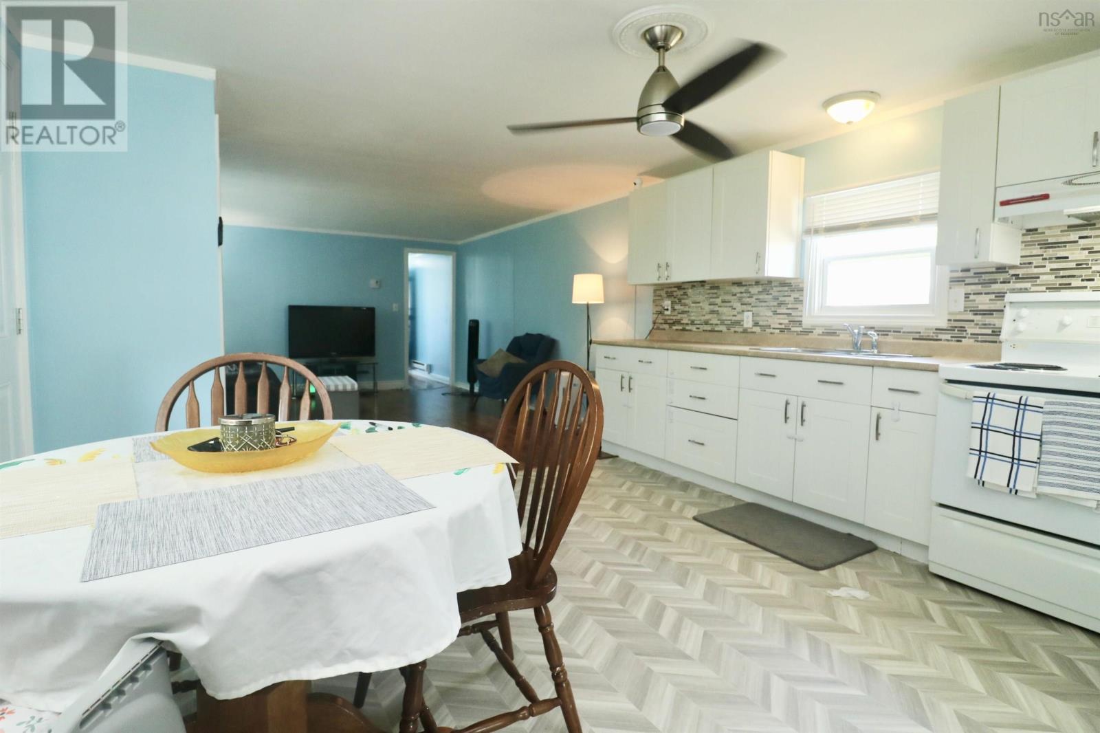 257 Parklane Drive, Lower Sackville, Nova Scotia  B4C 2X2 - Photo 9 - 202519502