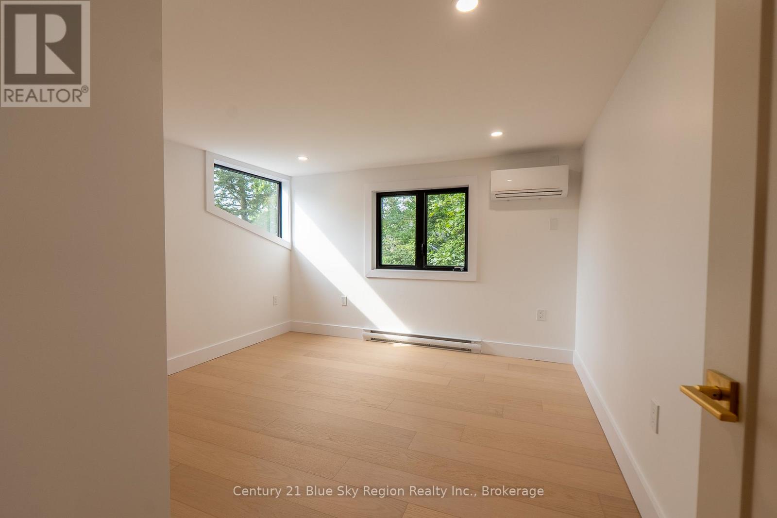 1951 E Peninsula Road, North Bay, Ontario  P1B 8G4 - Photo 17 - X12336553