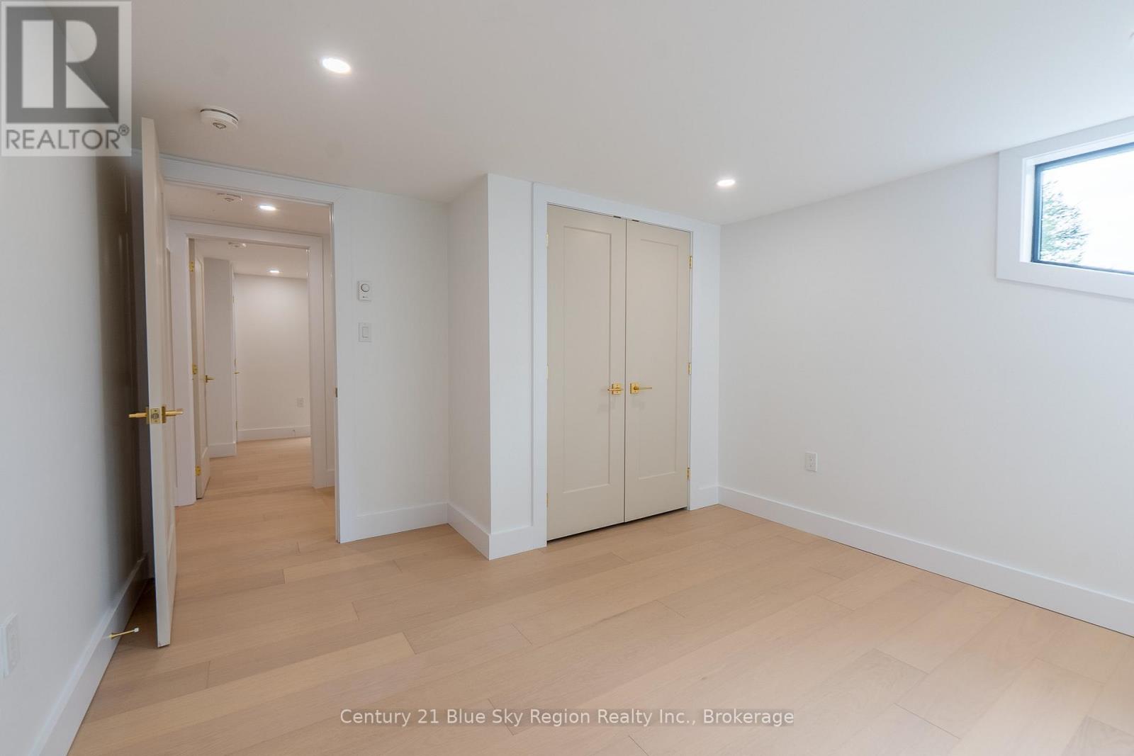 1951 E Peninsula Road, North Bay, Ontario  P1B 8G4 - Photo 18 - X12336553