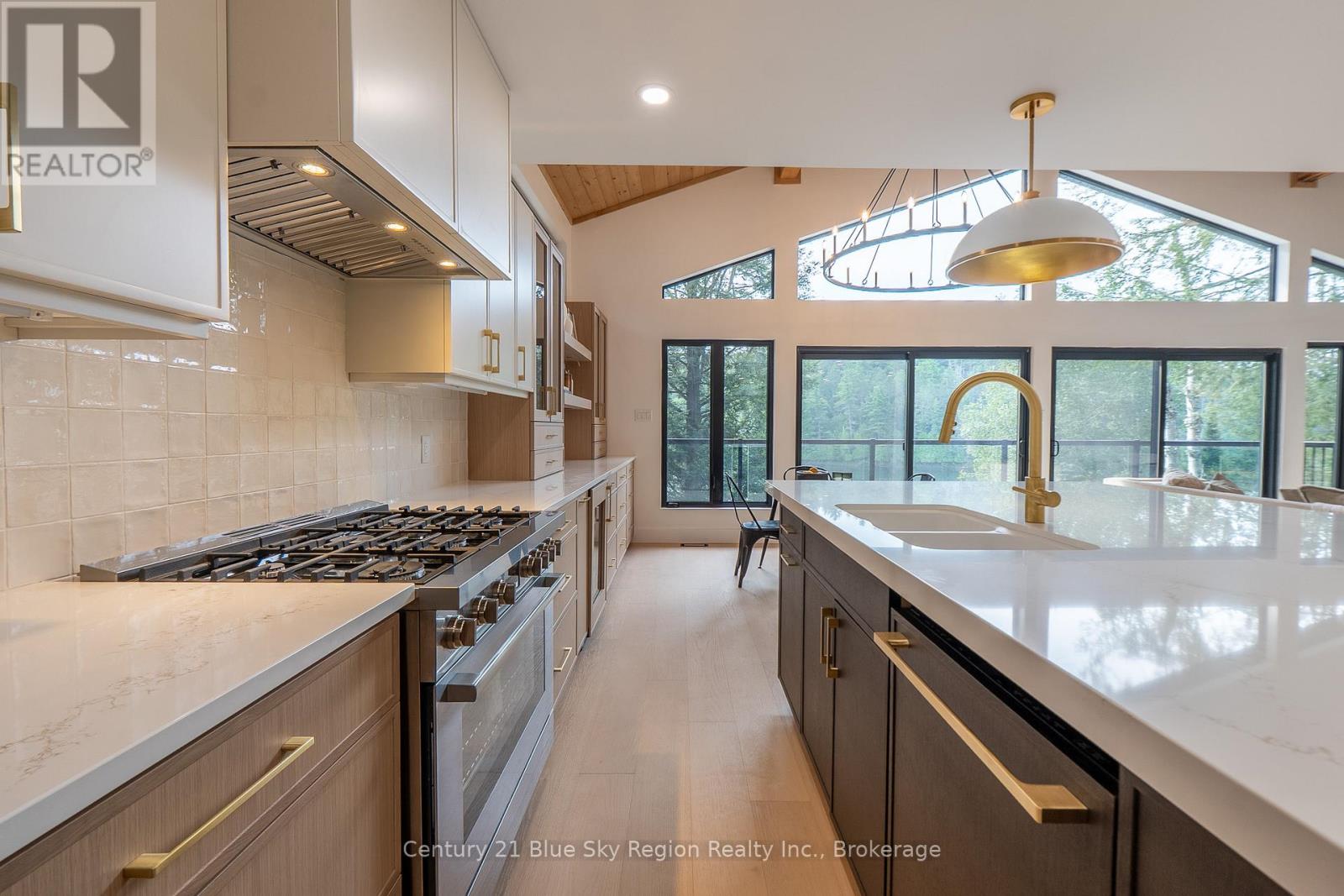 1951 E Peninsula Road, North Bay, Ontario  P1B 8G4 - Photo 30 - X12336553