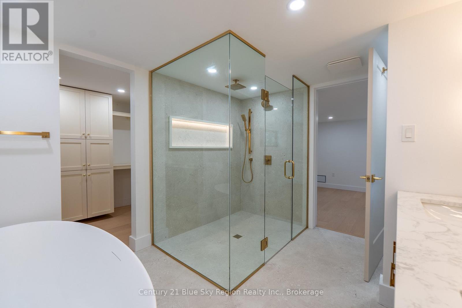 1951 E Peninsula Road, North Bay, Ontario  P1B 8G4 - Photo 40 - X12336553