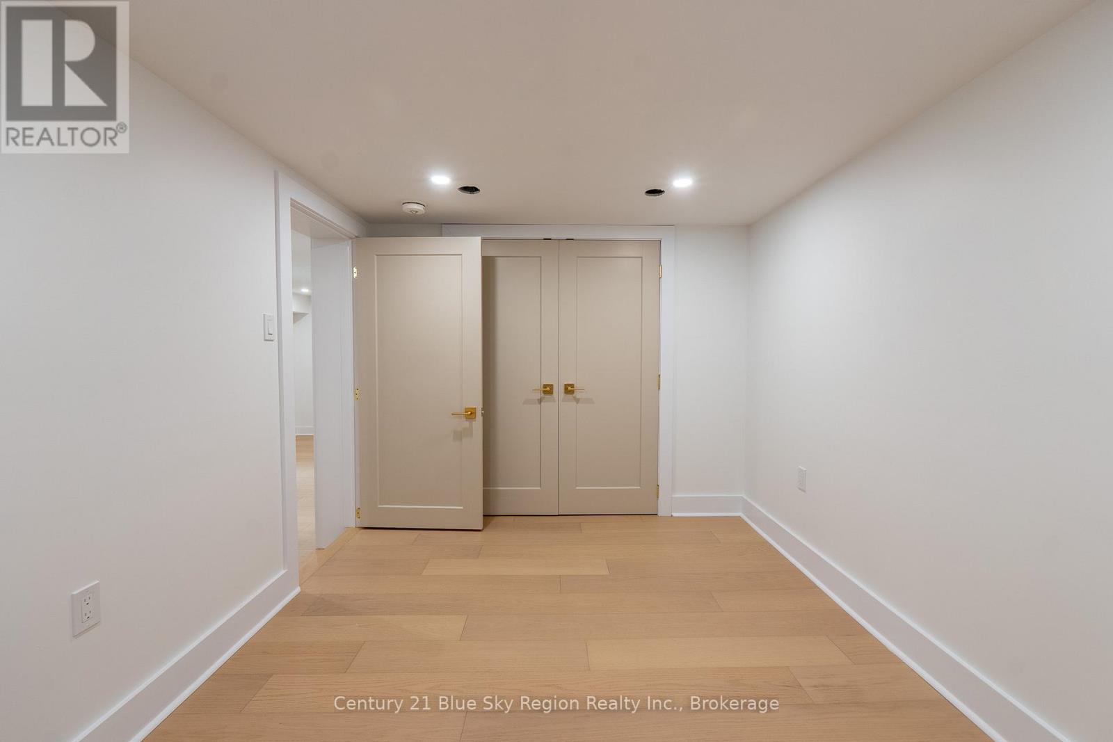 1951 E Peninsula Road, North Bay, Ontario  P1B 8G4 - Photo 43 - X12336553