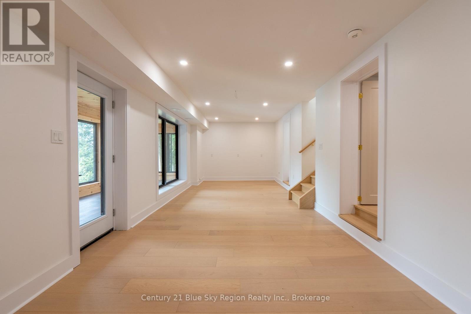 1951 E Peninsula Road, North Bay, Ontario  P1B 8G4 - Photo 45 - X12336553