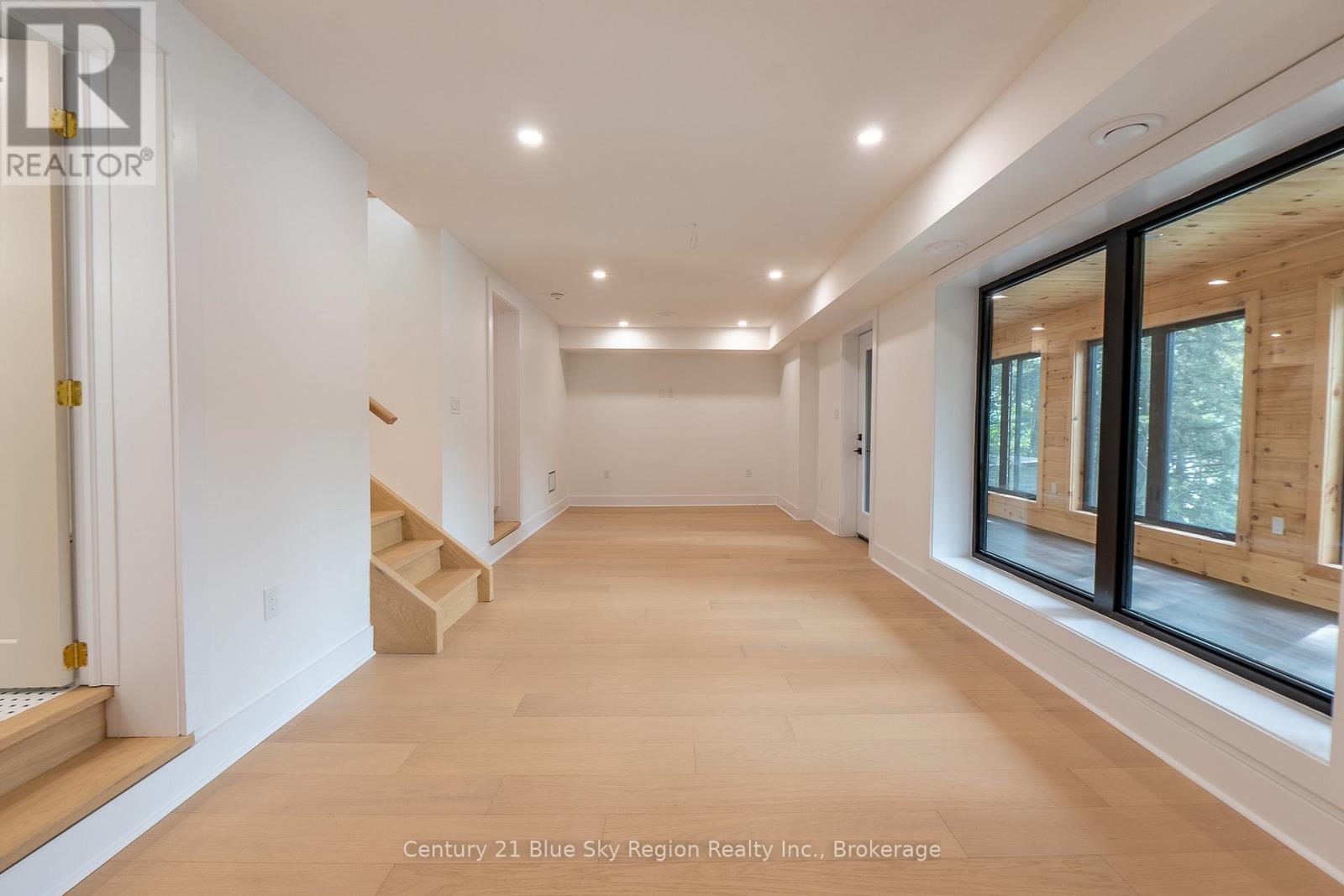 1951 E Peninsula Road, North Bay, Ontario  P1B 8G4 - Photo 46 - X12336553