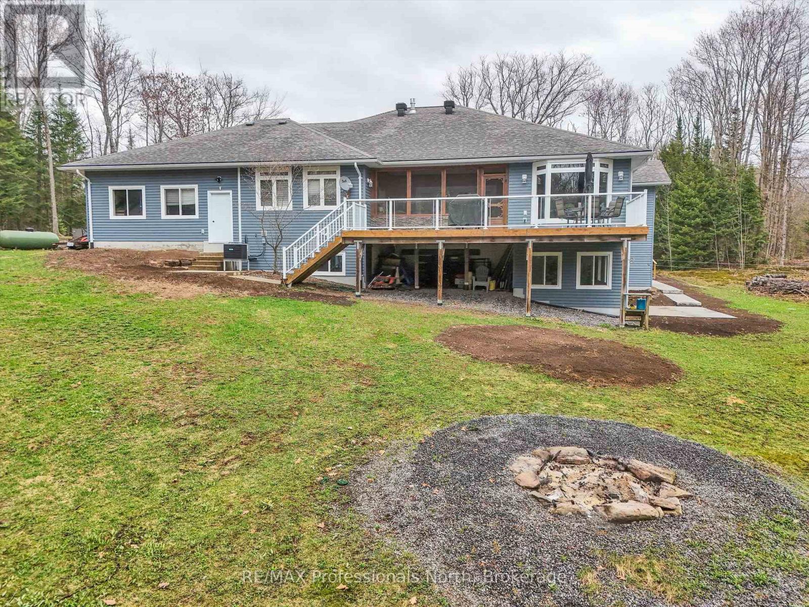 93 Mainhood's Road, Huntsville, Ontario  P0B 1M0 - Photo 2 - X12336605