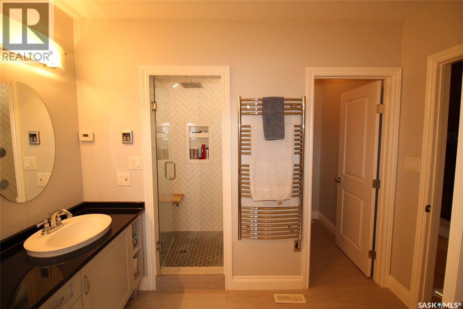 555 5th Street W, Shaunavon, Saskatchewan  S0N 2M0 - Photo 31 - SK015251