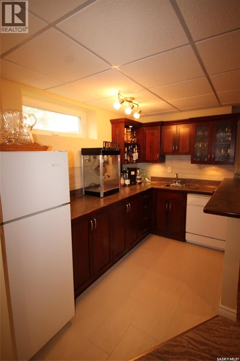 555 5th Street W, Shaunavon, Saskatchewan  S0N 2M0 - Photo 34 - SK015251